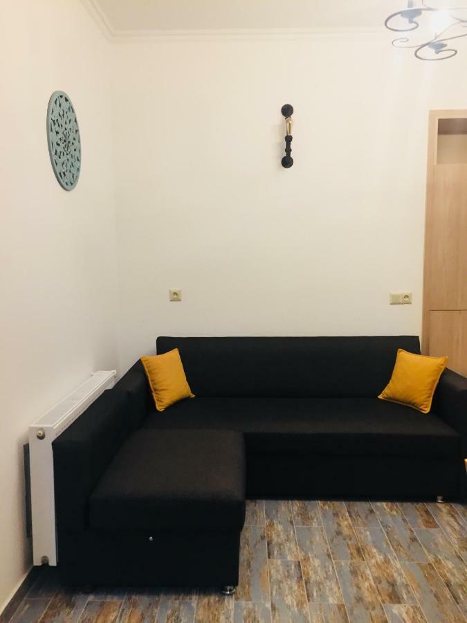 Dari Apartament Tiflis Exterior foto